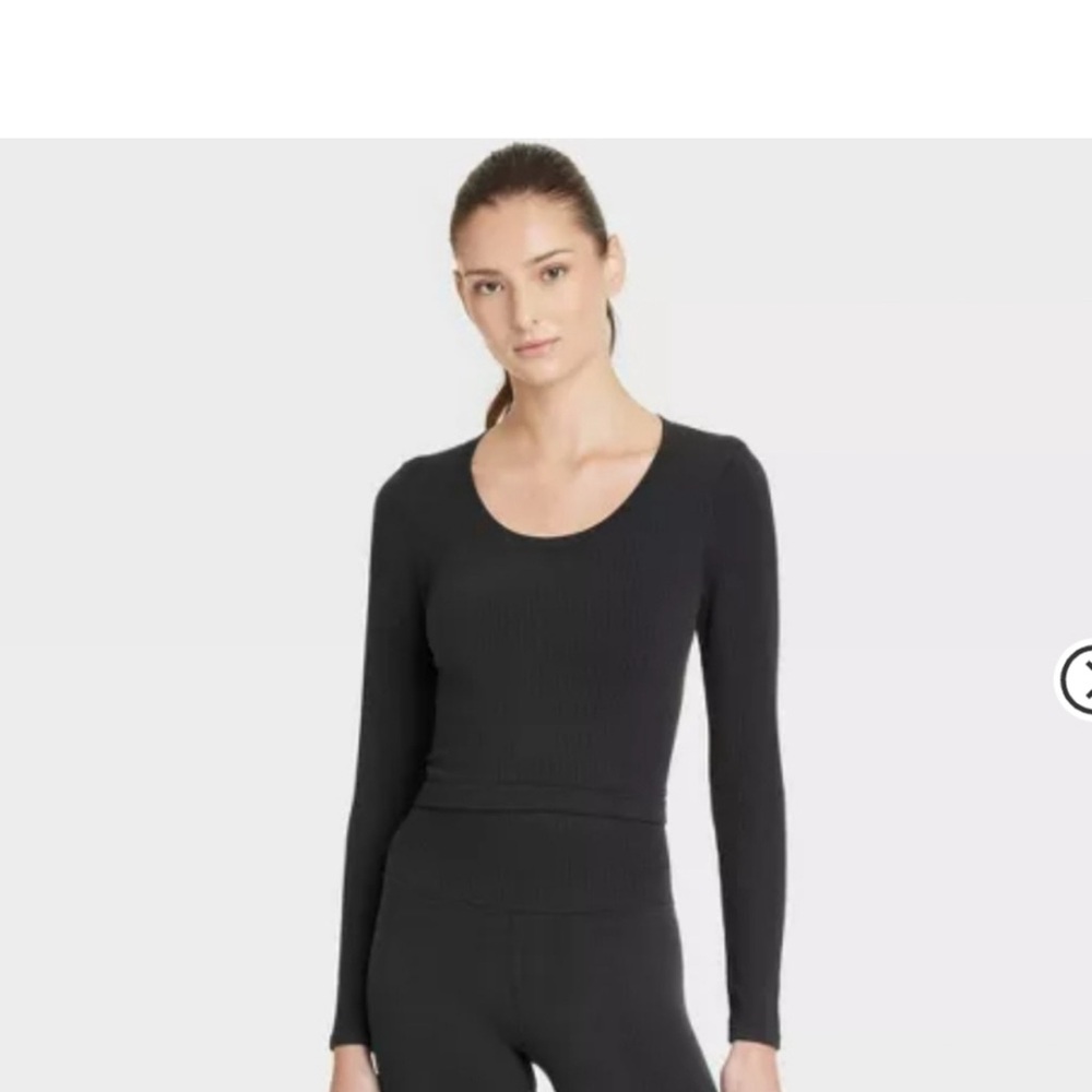 Women's Black Long Sleeve Top